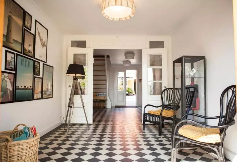 Femmasteren Hotel & Hostel