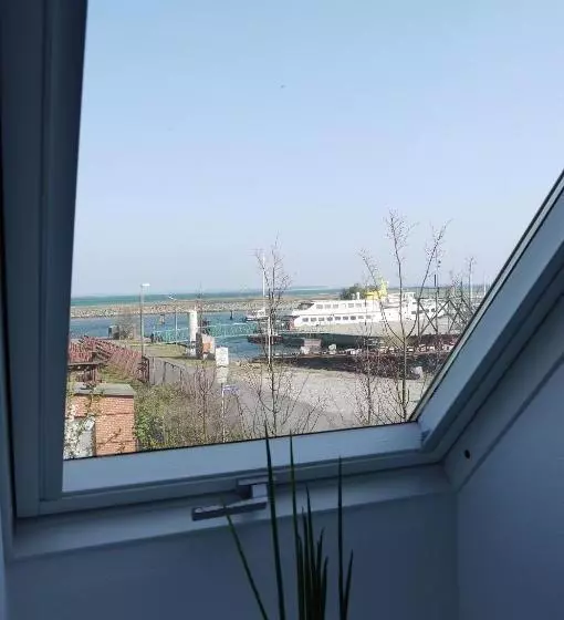 Femmasteren Hotel & Hostel