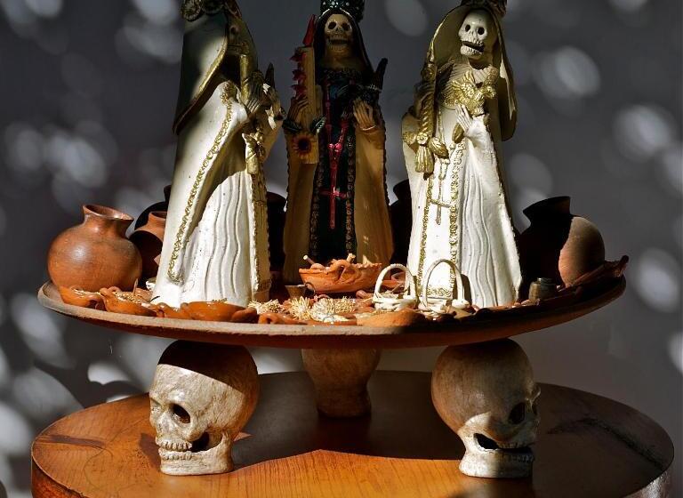 هتل Casa De La Real Aduana Boutique