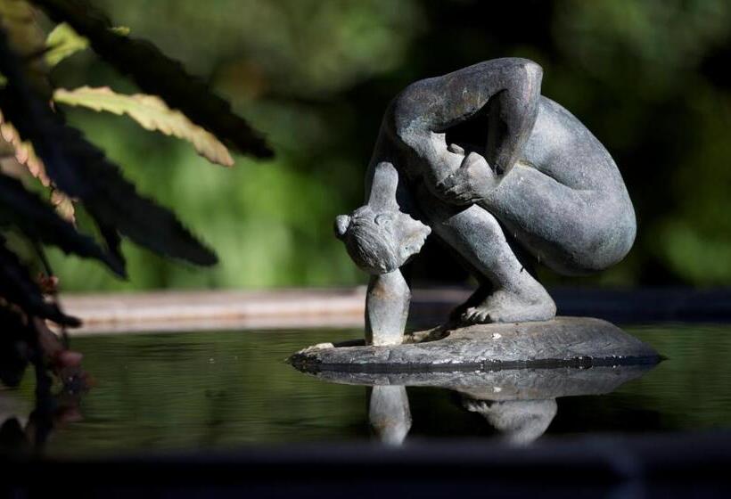 هتل Casa De La Real Aduana Boutique