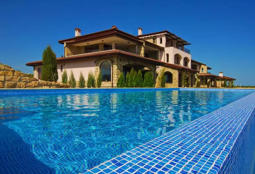 Hotelli Club Residence At Blacksearama Golf