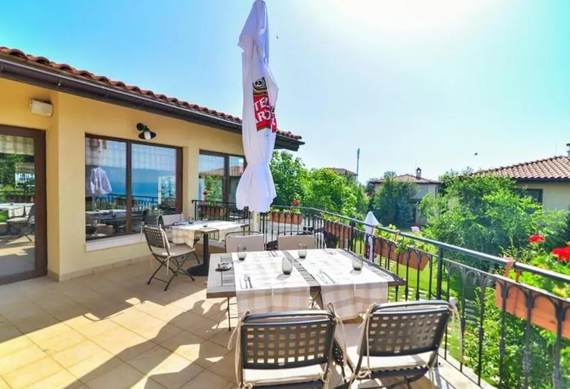 Hotelli Club Residence At Blacksearama Golf