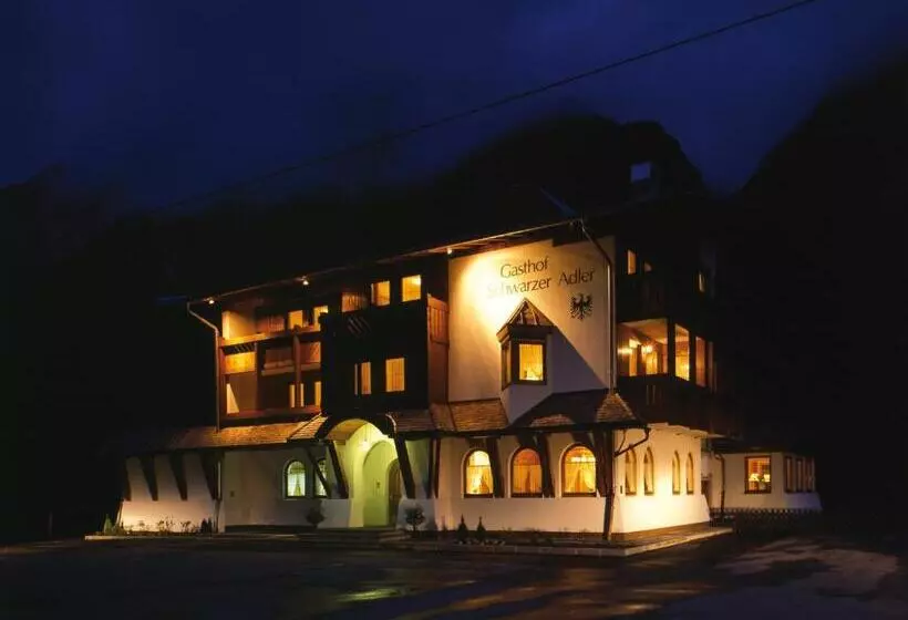 Hotelli Gasthof Schwarzer Adler