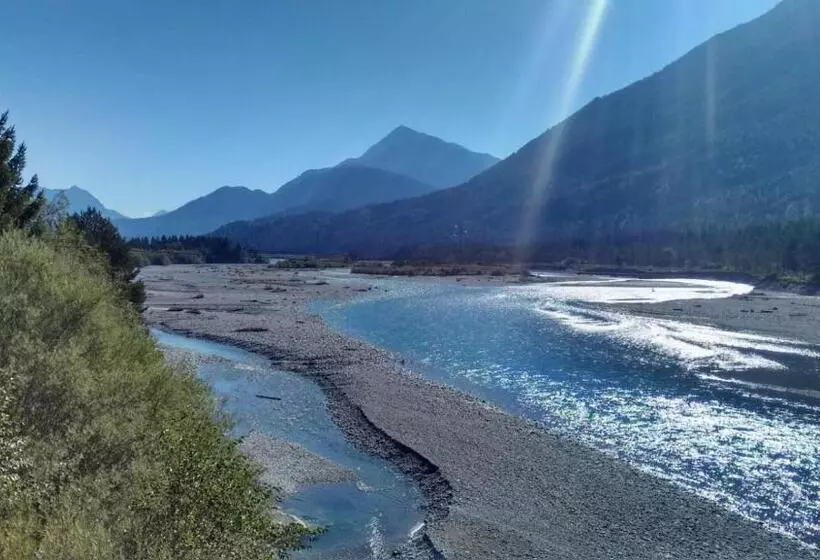 Hotelli Gasthof Schwarzer Adler