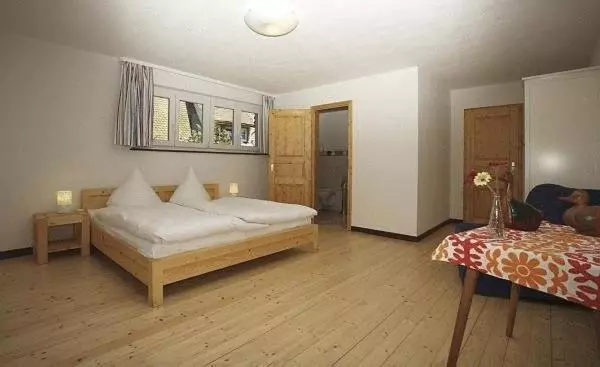 Hotelli Gästehaus Wald Und See