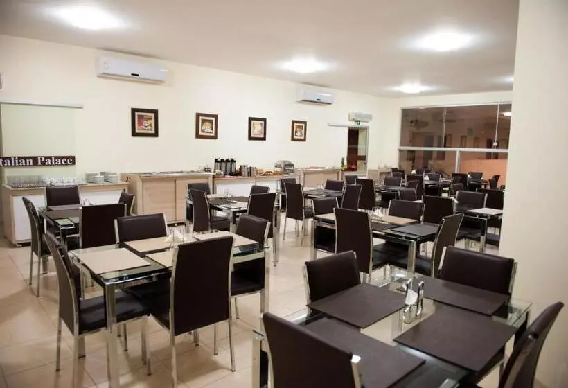 ホテル Italian Palace