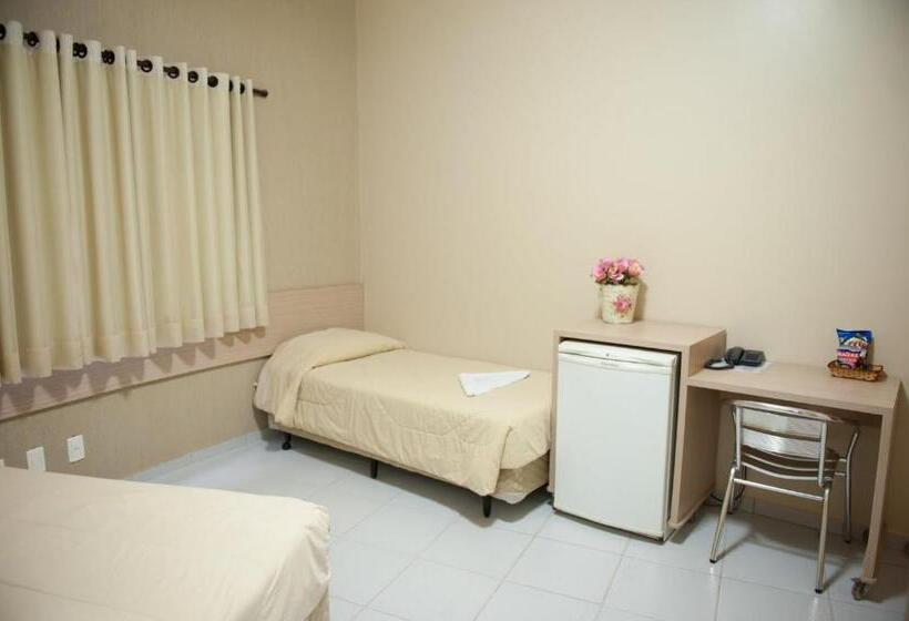 فندق Italian Palace