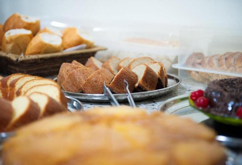 فندق Italian Palace