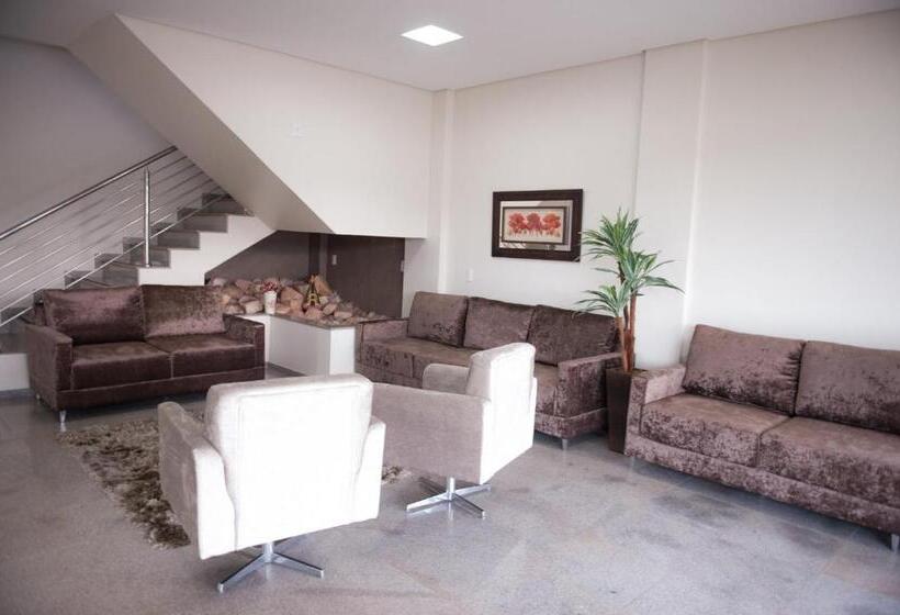 فندق Italian Palace