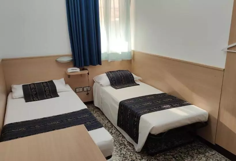 هتل Bluecolors