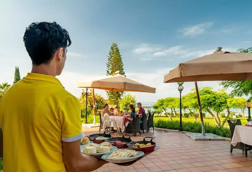 ホテル Aqi Pegasos Resort