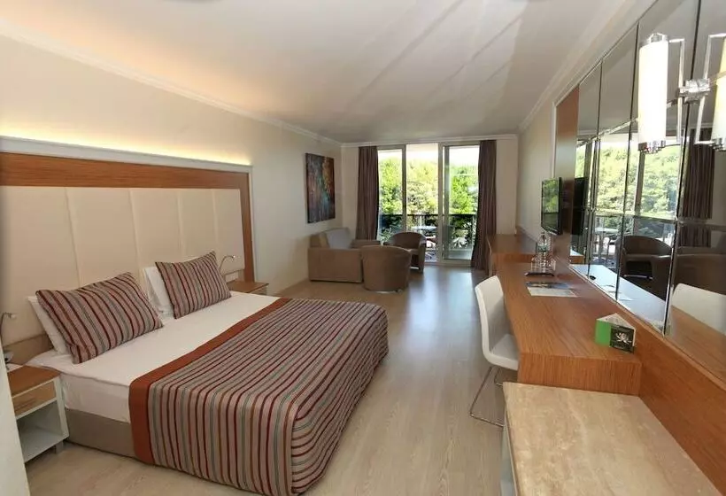 ホテル Aqi Pegasos Resort