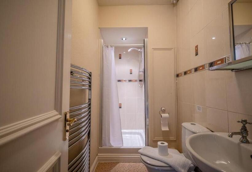 Отель The Crown