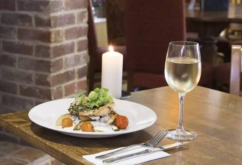 ホテル The Royal Oak