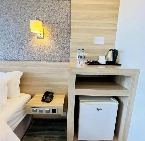 هتل Kaani Grand Seaview