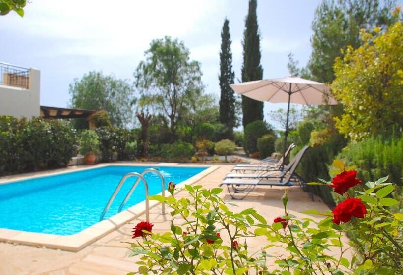 2 Bedroom Villa Loukia With Private Pool And Gardens, Aphrodite Hills Resort