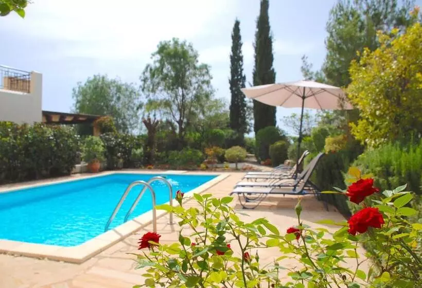2 Bedroom Villa Loukia With Private Pool And Gardens, Aphrodite Hills Resort