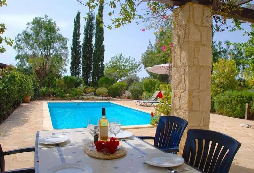 2 Bedroom Villa Loukia With Private Pool And Gardens, Aphrodite Hills Resort