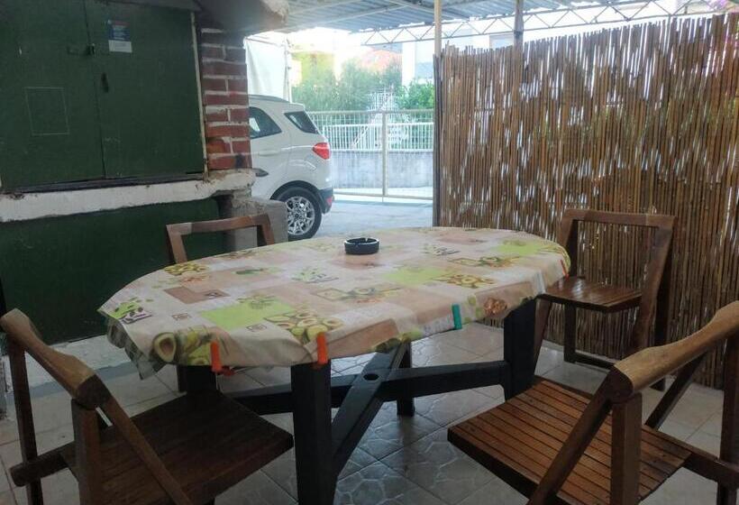 B&b Guest House Be Happy Parking,breakfast Center