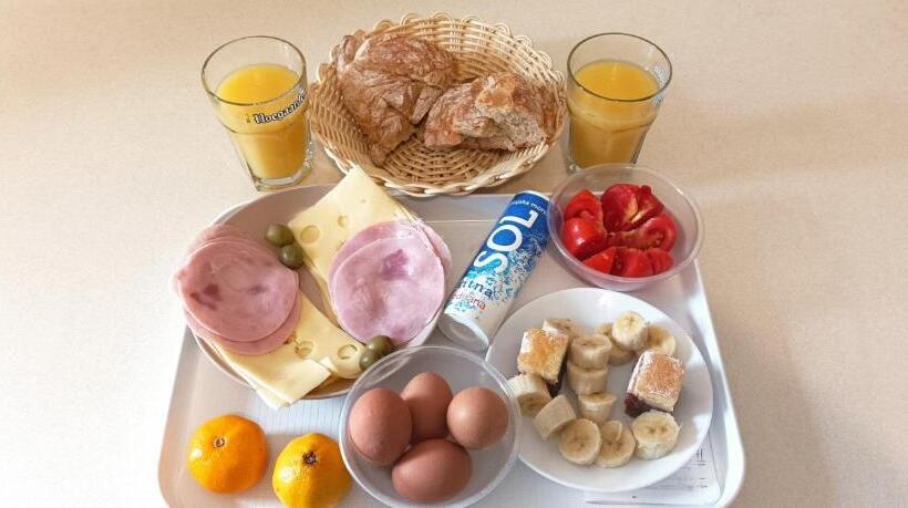 B&b Guest House Be Happy Parking,breakfast Center