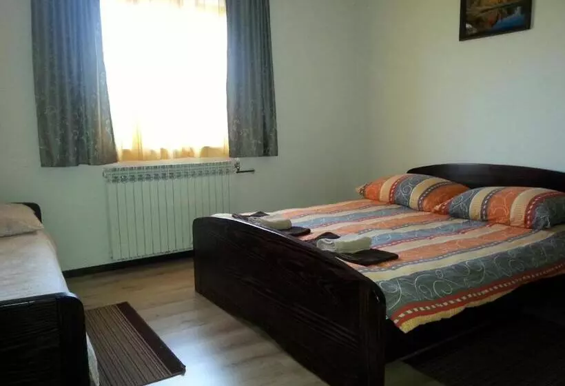 تختخواب و صبحانه Guesthouse Kod Mosta