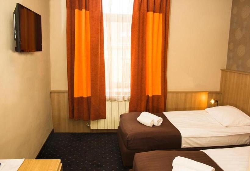 酒店 Admiral Vinkovci