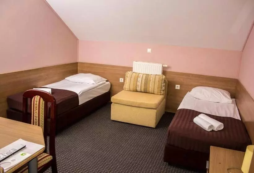 Hotelli Admiral Vinkovci