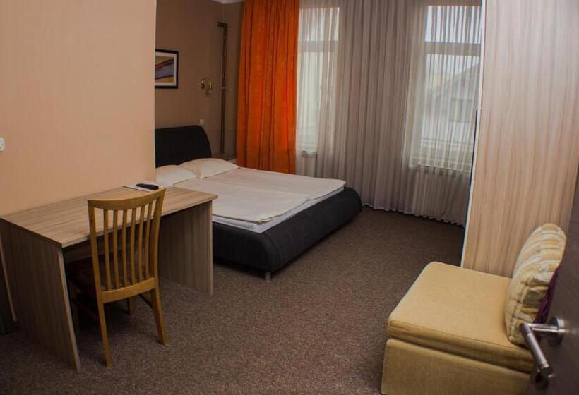 酒店 Admiral Vinkovci