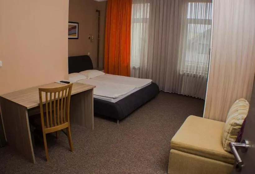 Hotelli Admiral Vinkovci