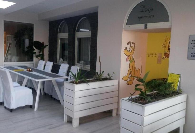 酒店 Admiral Vinkovci