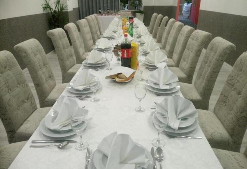 酒店 Admiral Vinkovci