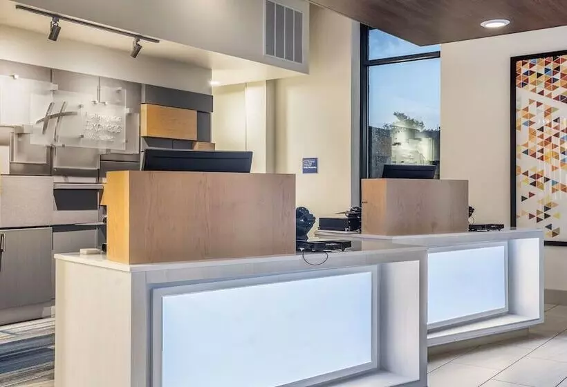 ホテル Holiday Inn Express & Suites Platteville, An Ihg