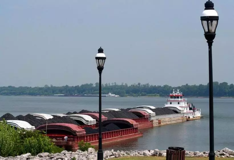 Hotelli Holiday Inn Paducah Riverfront, An Ihg