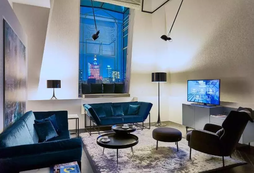 Hotelli Indigo Warsaw Nowy świat, An Ihg