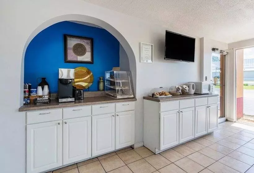 Hotelli Rodeway Inn Denmarkjackson