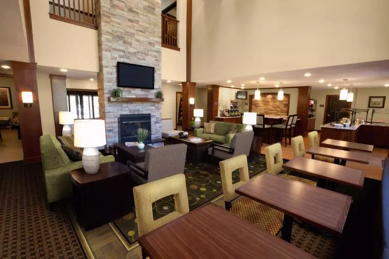 Hotelli Staybridge Suites Houston   Humble Beltway 8 E, An Ihg