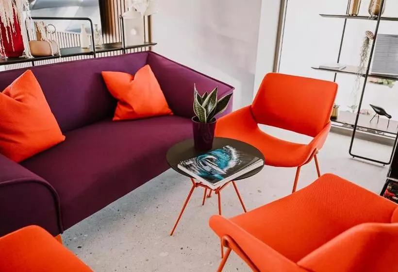 Hotelli Stomorin Marina Hramina