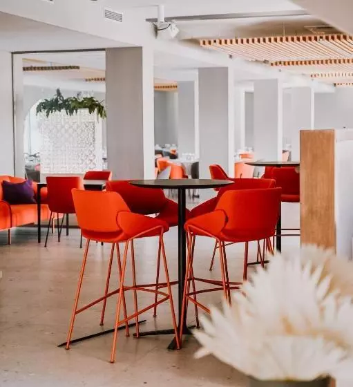 Hotelli Stomorin Marina Hramina