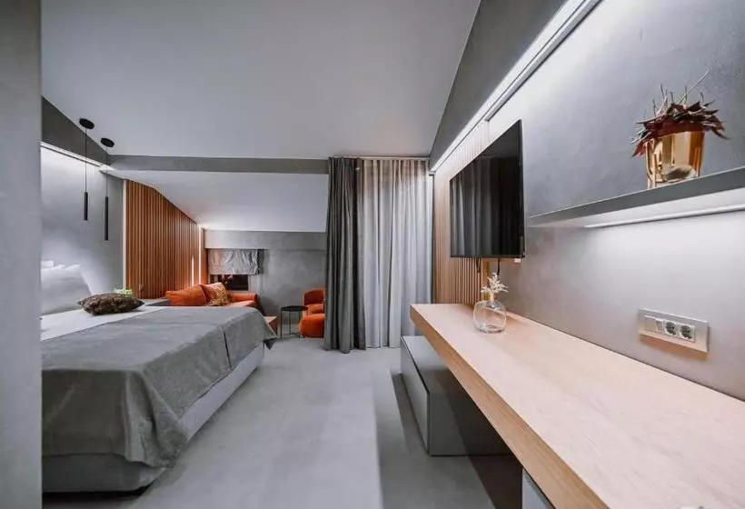 Hotelli Stomorin Marina Hramina