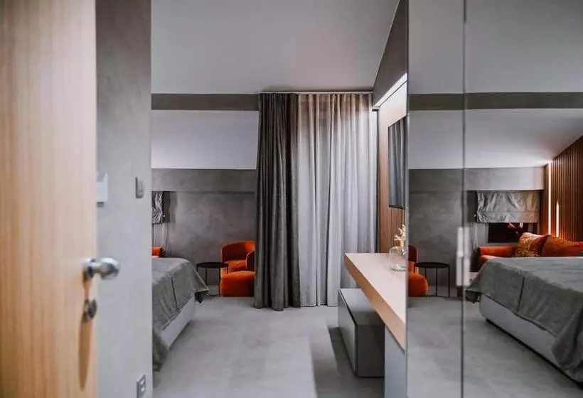 Hotelli Stomorin Marina Hramina