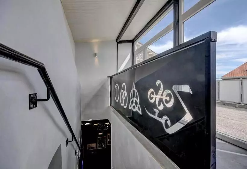 ユースホステル Rock Rooms Pula