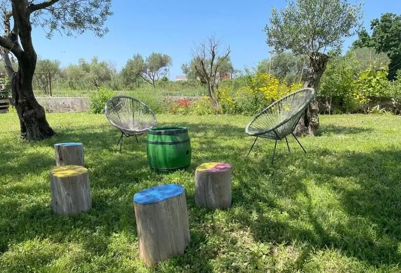 ベッドアンドブレックファースト Bed&breakfast Nada