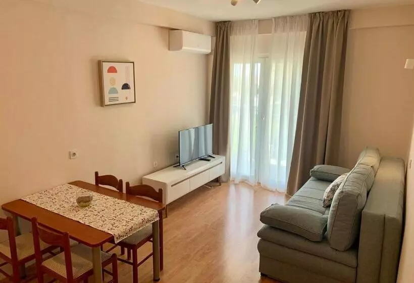 ベッドアンドブレックファースト Bed&breakfast Nada