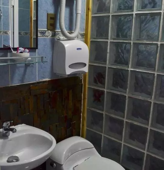 Aamiaismajoitus (B&B) Hostal Galvarino Puerto Natales