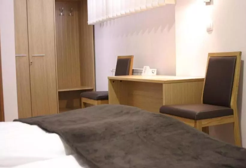 Aamiaismajoitus (B&B) Rooms Virovitica