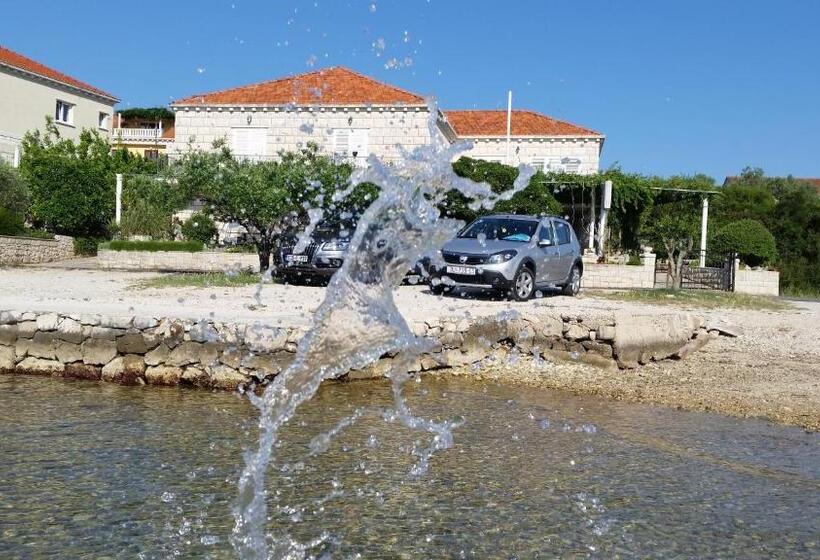 مبيت وإفطار Villa Nobilo