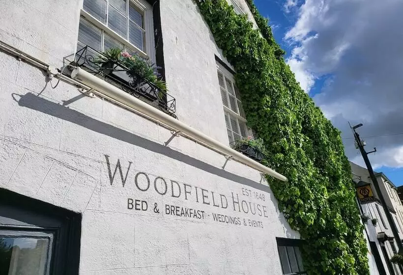 Aamiaismajoitus (B&B) Castle View