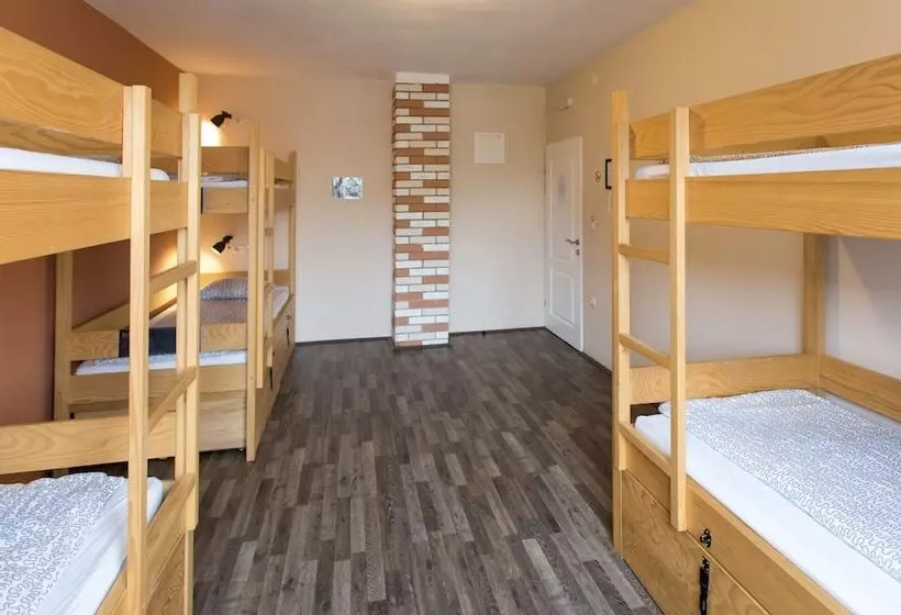 Falling Lakes Hostel