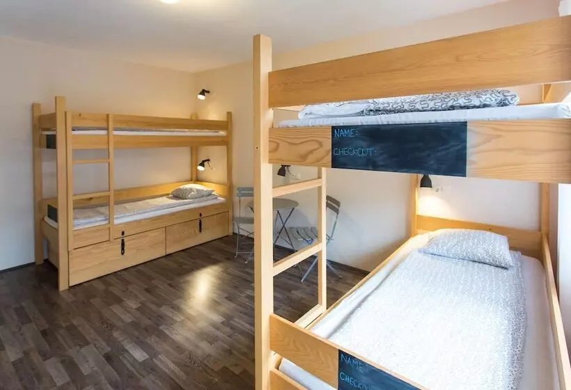 Falling Lakes Hostel