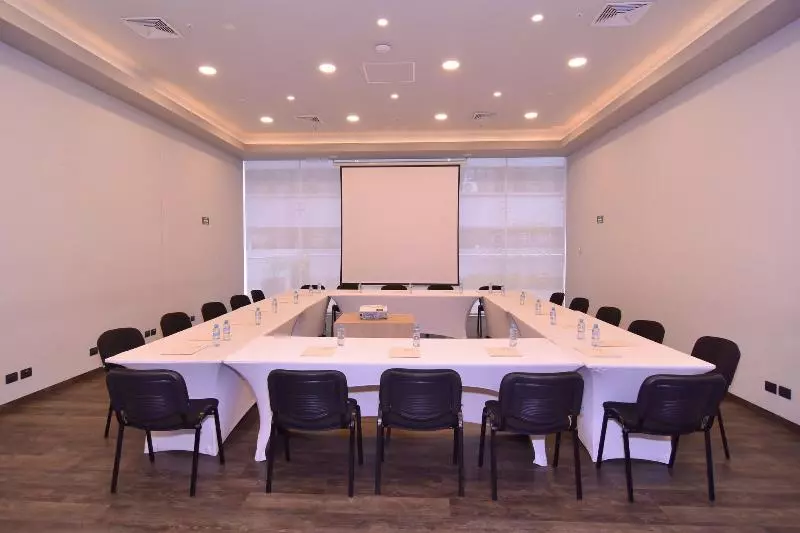 ホテル City Express Plus By Marriott Medellín Colombia